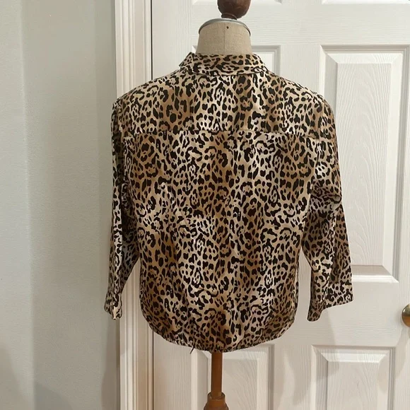 Chicos blouse leopard cheetah animal print no iron Tie front button size 1 M 8 - Picture 6 of 12